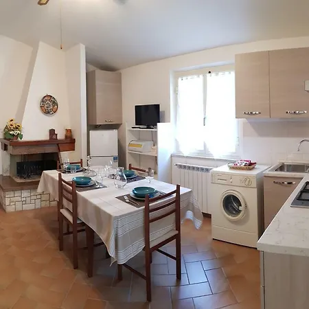 Сasa de vacaciones In Campagna Con Piscina A