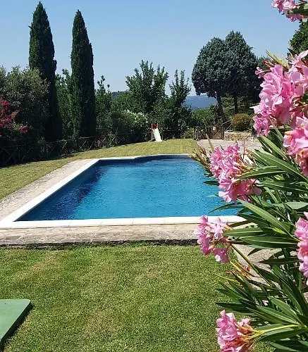 In Campagna Con Piscina A 토티